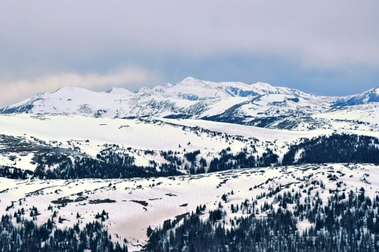 rocky mountain national park early snow