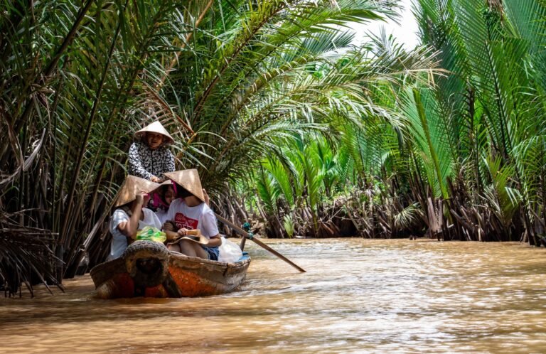 exploring-vietnam-1891
