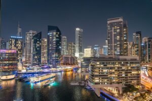 luxury-travel-in-dubai-on-a-budget-1830
