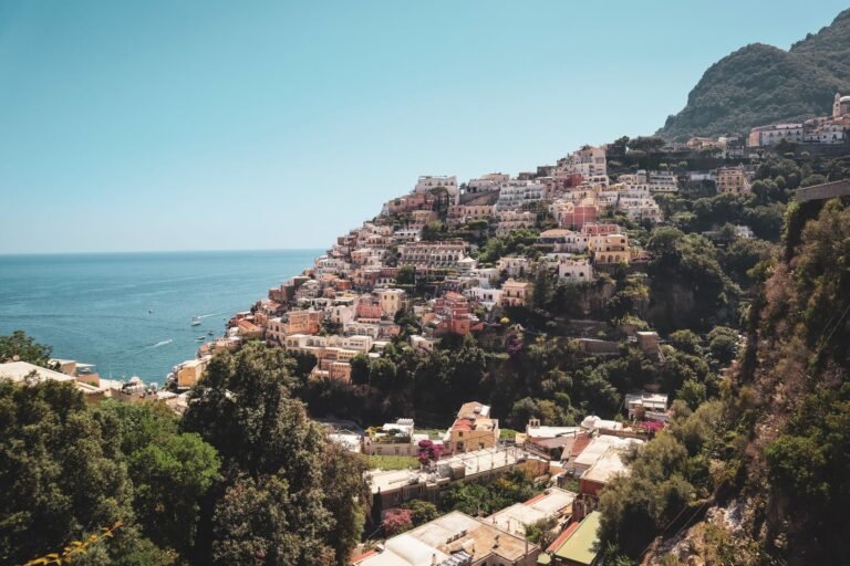 travel-guide-to-the-amalfi-coast-1836