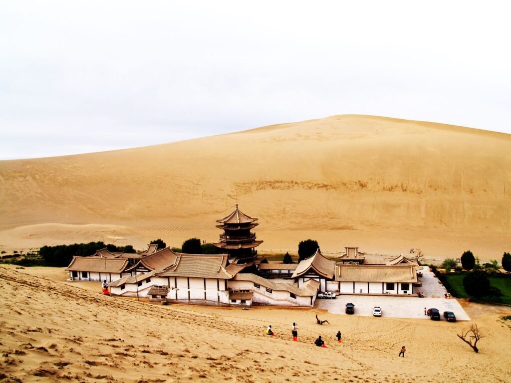 exploring-the-silk-road-1989