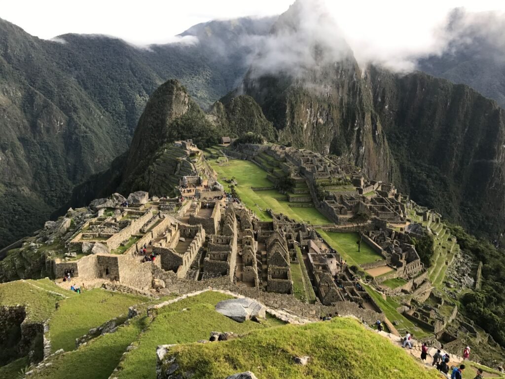 guide-to-visiting-machu-picchu-1947